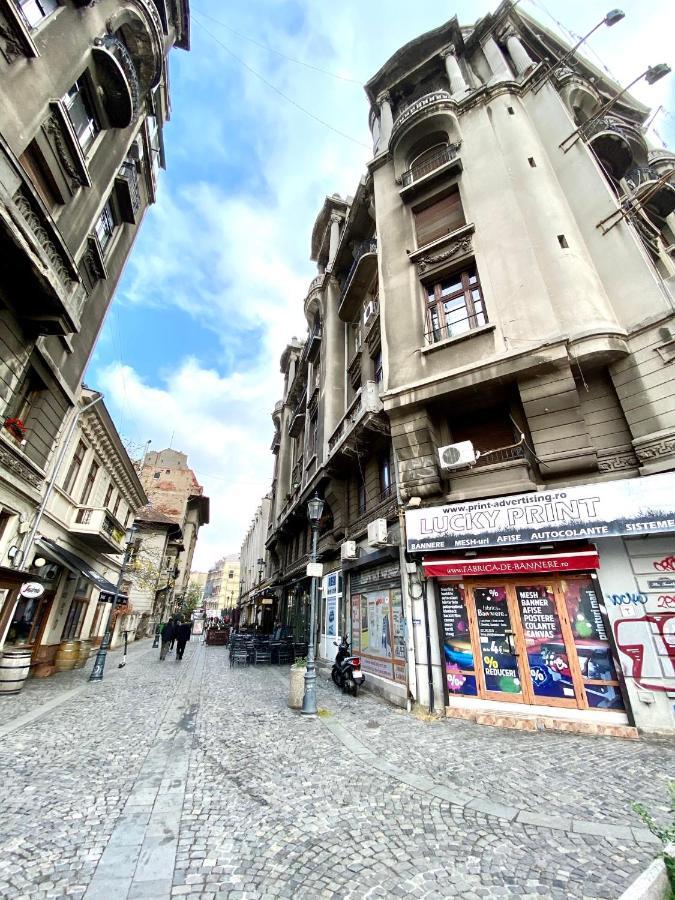 Modern Old Town Central Apartment Bukares Bagian luar foto